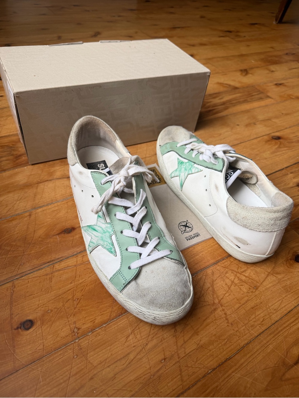 GOLDEN GOOSE MINT STAR